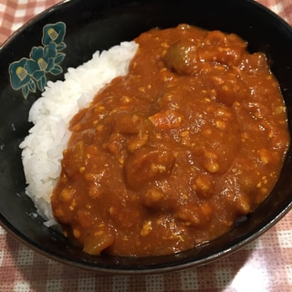 作り置きに！トマトジュースで健康カレー